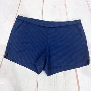 Lilly Pulitzer Textured Jacquard Waffle Fringe Tassel Trim Navy Addie Shorts